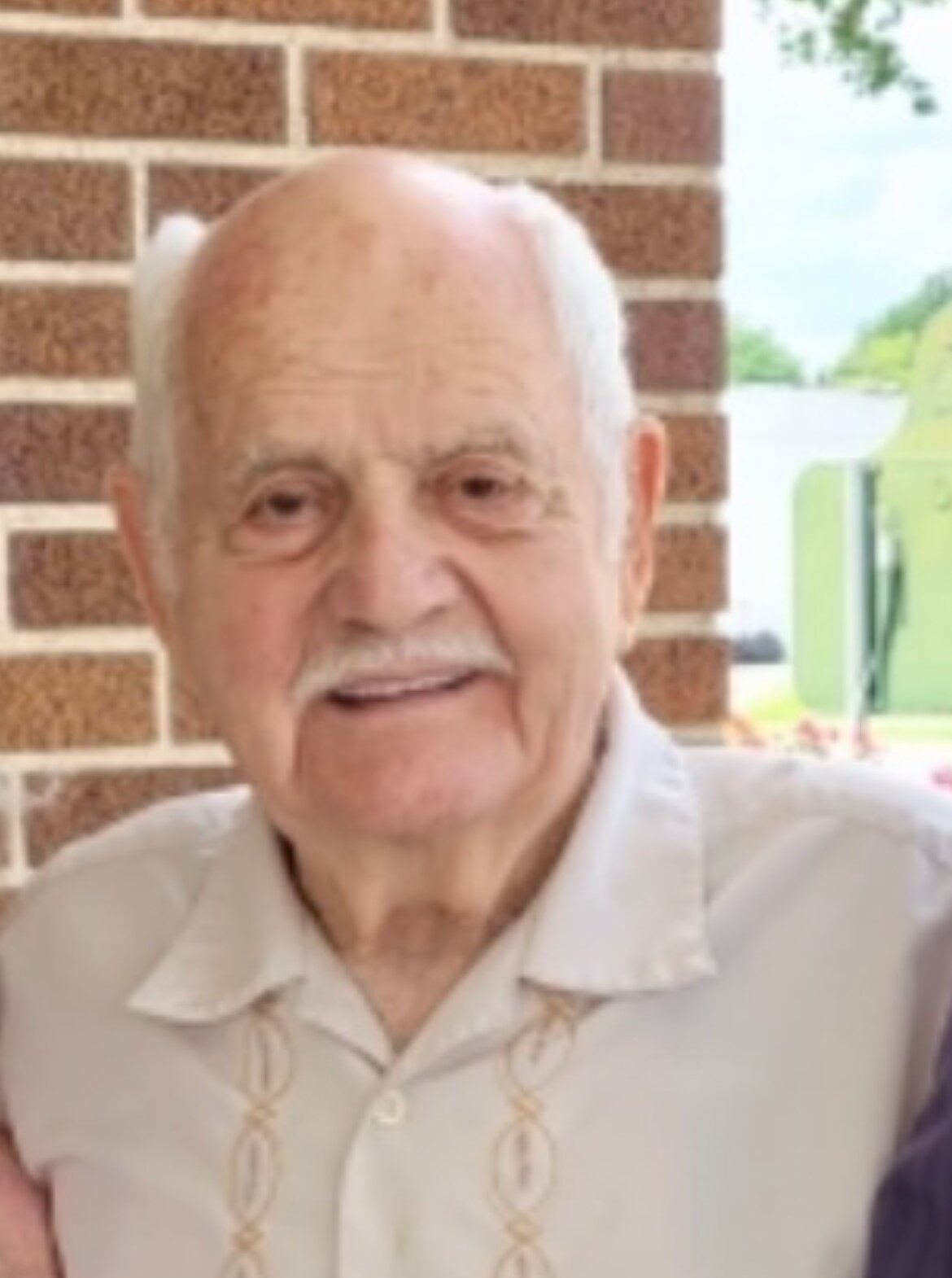 raymond mong